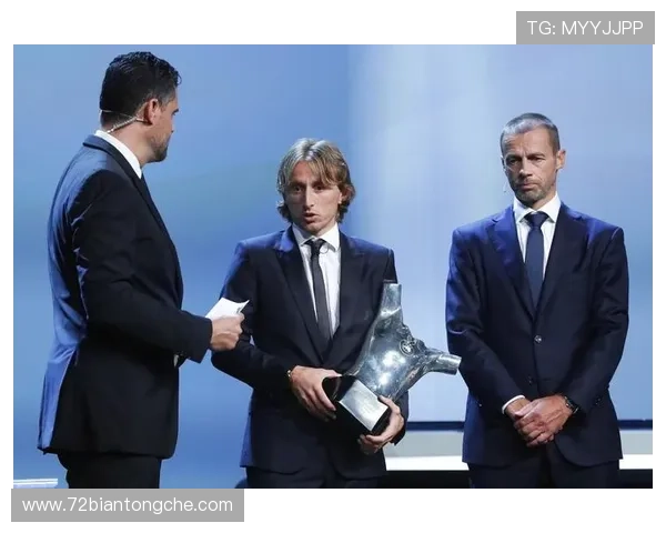 成都足球队逆袭之路揭秘挑战赛背后的奋斗与荣耀 成都足球队逆袭之路揭秘挑战赛背后的奋斗与荣耀