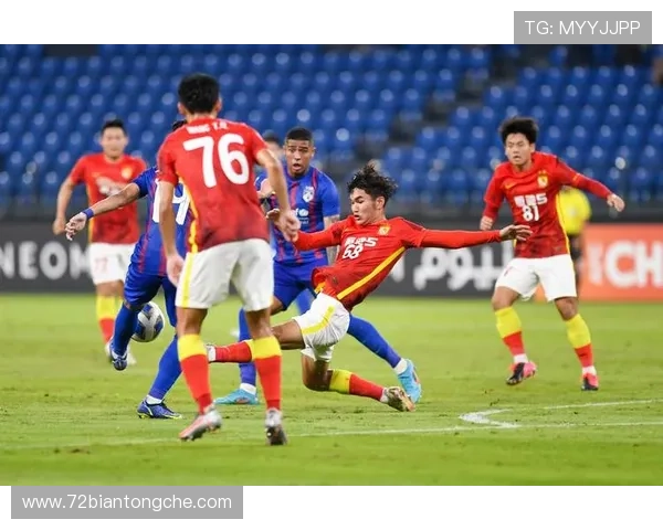 成都足球队的崛起之路:揭秘背后的力量与激情 成都足球队的崛起之路:揭秘背后的力量与激情